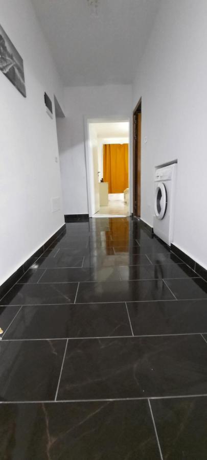 Apartament Clara Permet Apartment ภายนอก รูปภาพ
