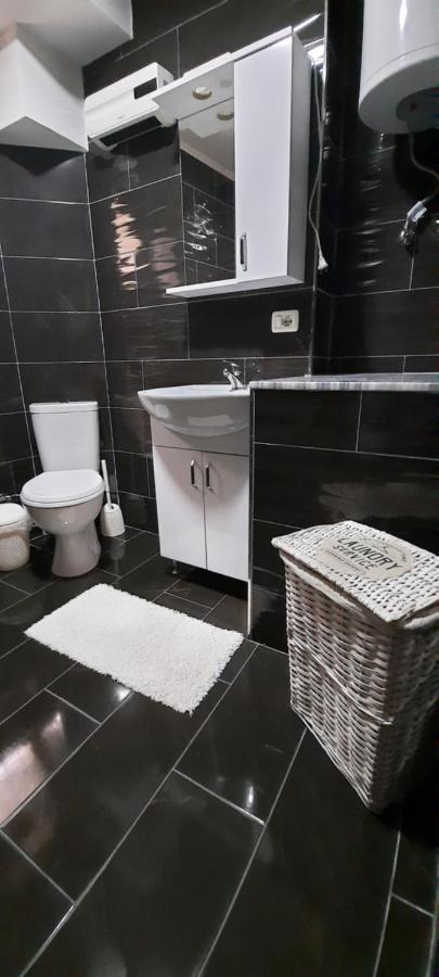 Apartament Clara Permet Apartment ภายนอก รูปภาพ
