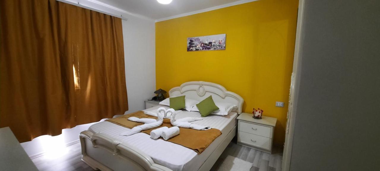 Apartament Clara Permet Apartment ภายนอก รูปภาพ