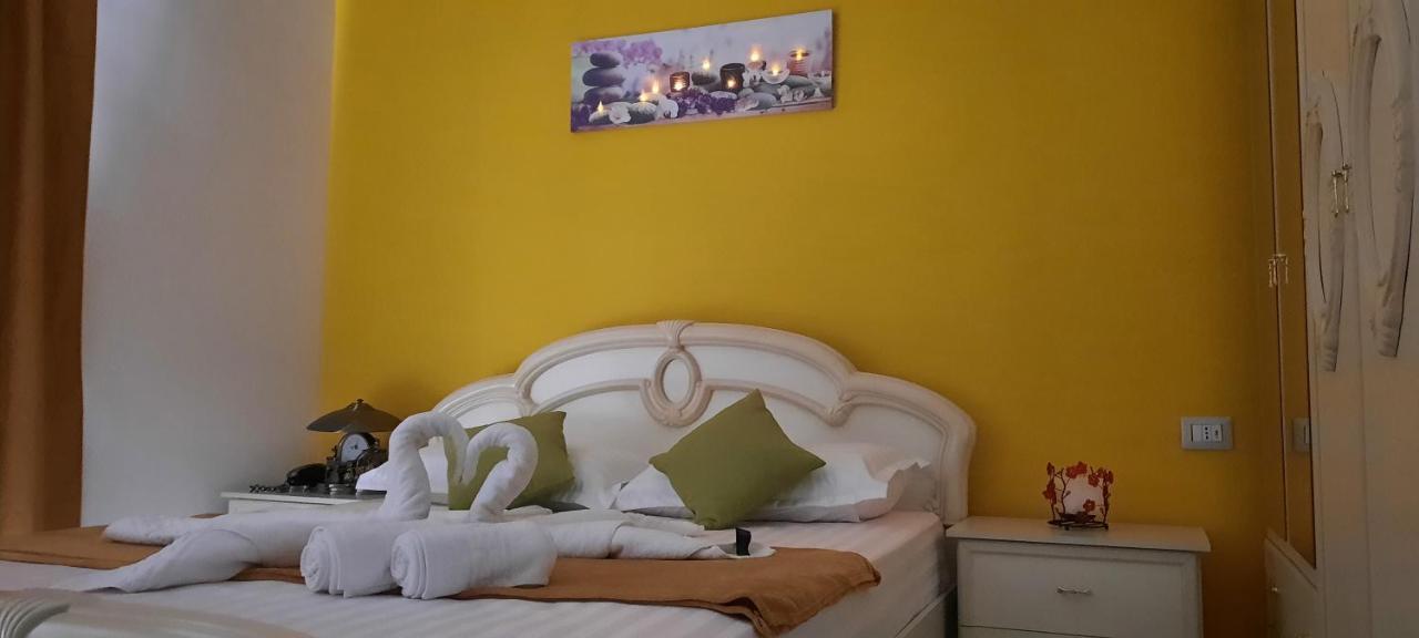 Apartament Clara Permet Apartment ภายนอก รูปภาพ